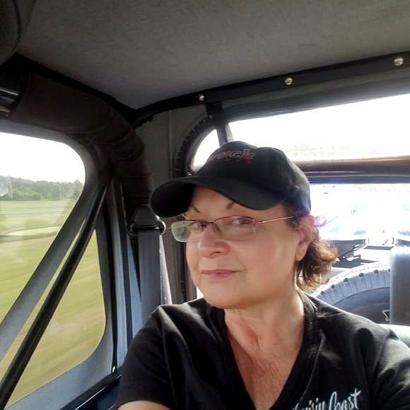 Meet your Posher, Rebecca - Picture 5 of 6